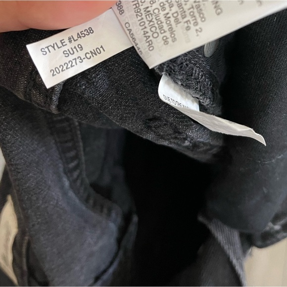 Madewell|Rigid Denim A-Line Washed Black Mini Denim Skirt w Frayed Hem, Buttons• - Picture 14 of 16